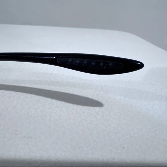 Maui Jim Ho'okipa 407 02 64 Men's Gloss Polarized Sunglasses - Black/Bronze - Picture 13 of 14